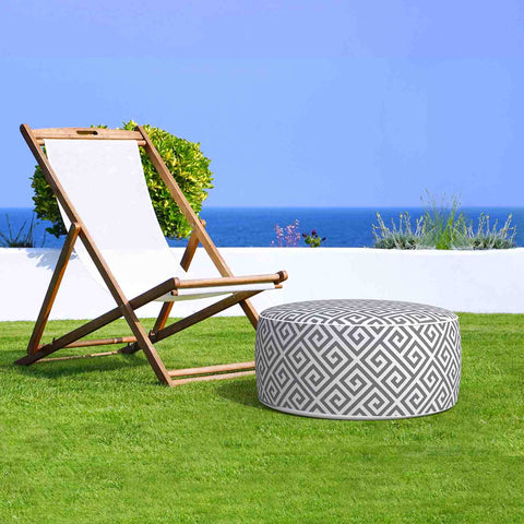 Inflatable Ottoman MagMaze Grey in garden